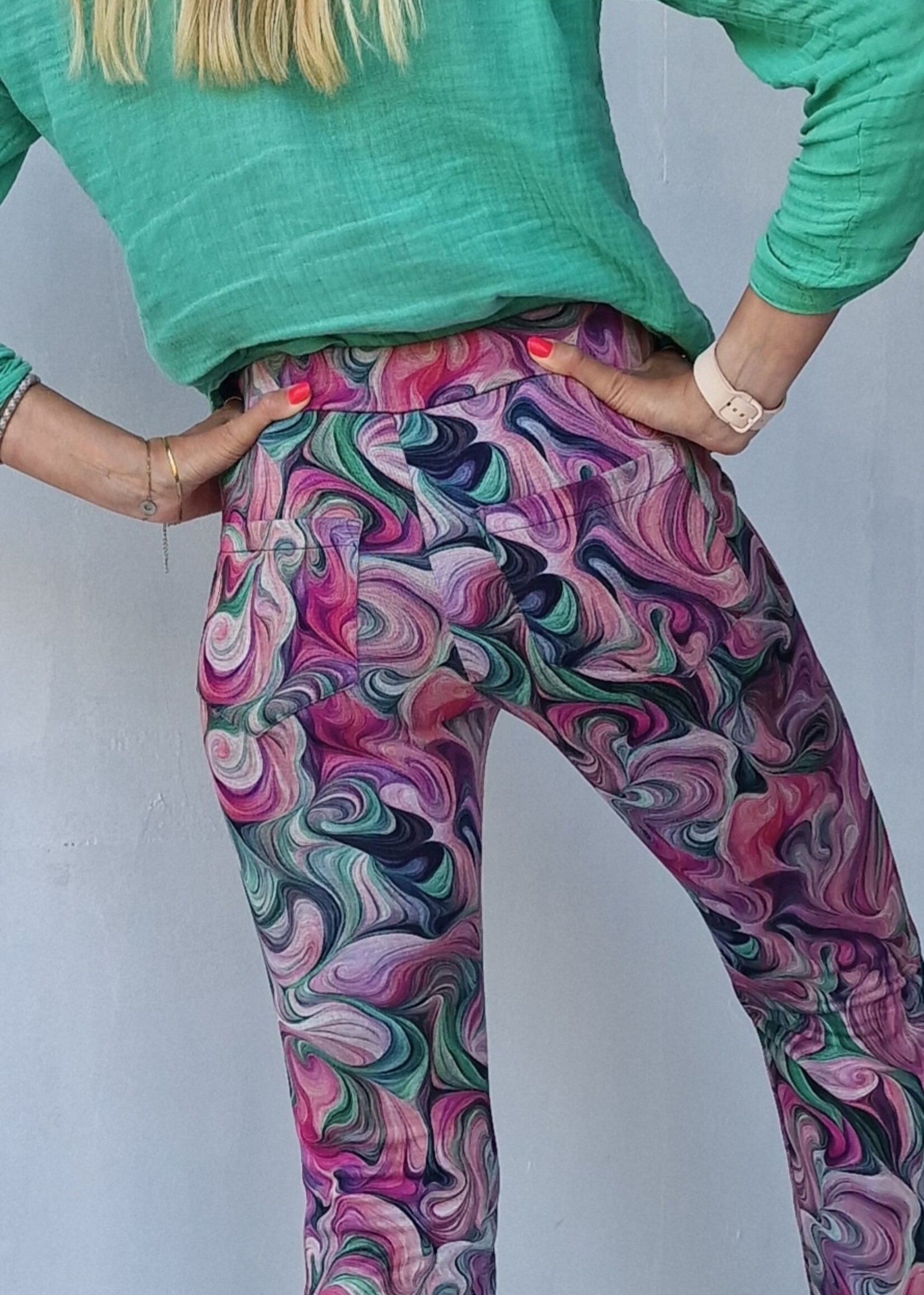MadameLiz Flared pants | leopink print | tall | length 32, 34, 36