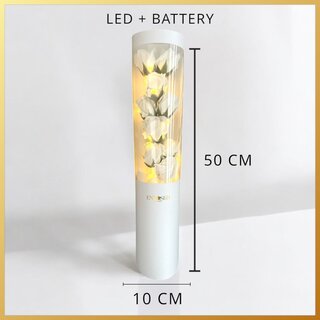 Weiße Rosen mit LED-Beleuchtung  Weiße Rosen mit LED-Beleuchtung