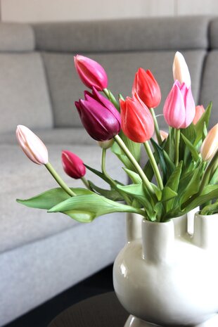 Kunstbloemen Boeketje tulpen met vaasje