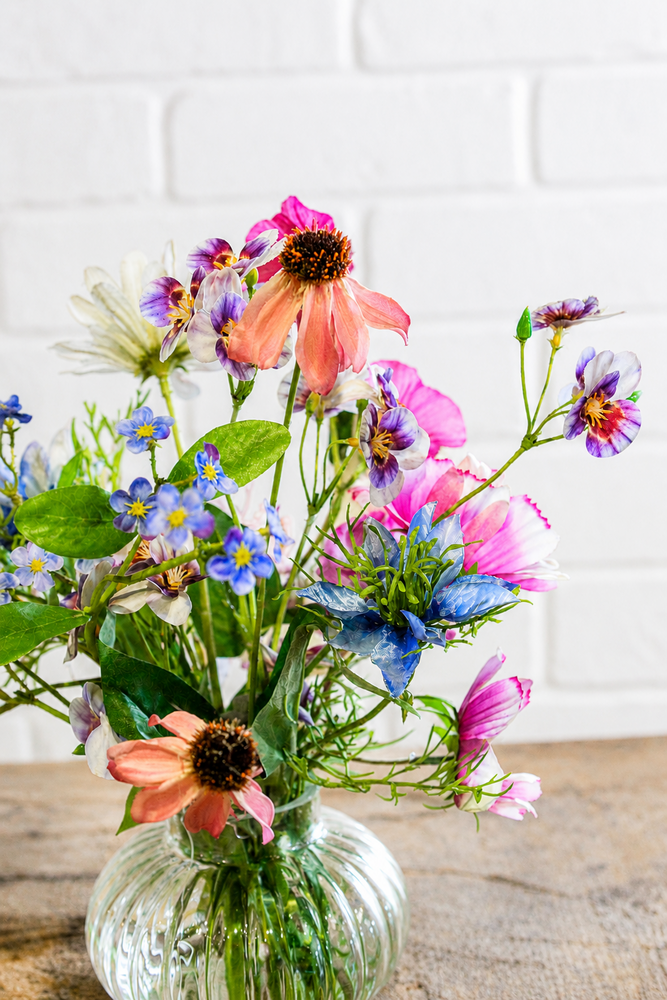 Boeket tuinbloemen incl vaasje Boeket tuinbloemen incl vaasje