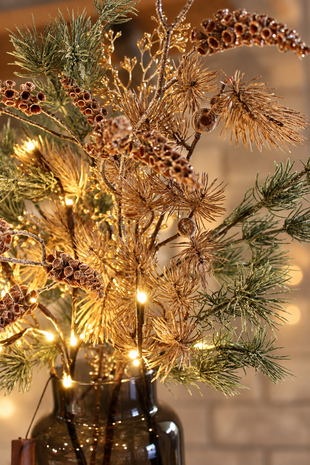 Kerstboeket met Verlichting – Goud & Groen – Luxe Kunstboeket Kerstboeket met Verlichting – Goud & Groen – Luxe Kunstboeket