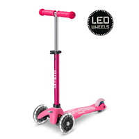 Mini Micro scooter Deluxe LED - 3-wheel children's scooter - Pink