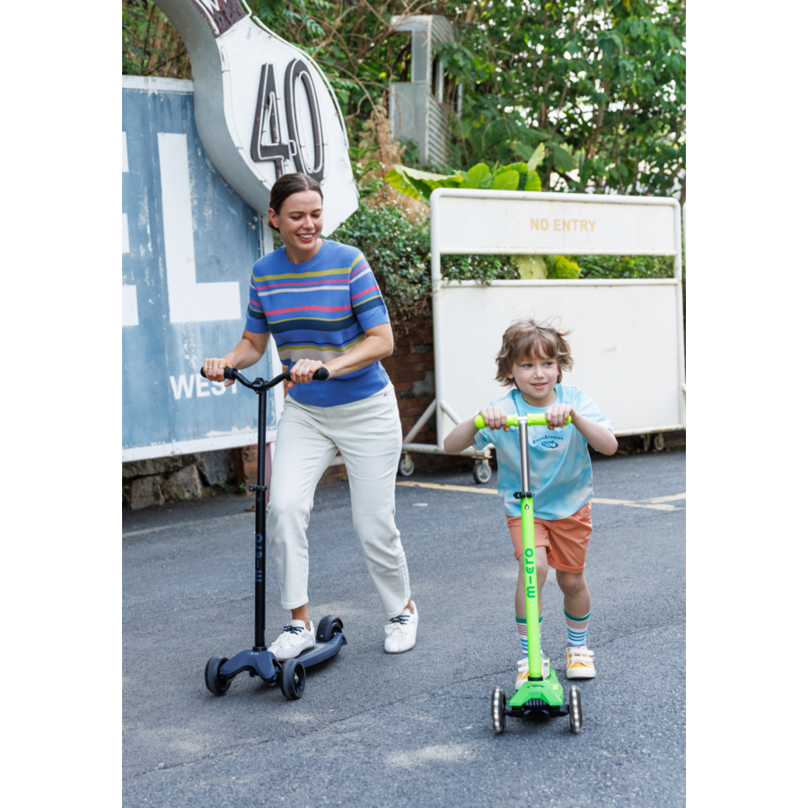 Micro Kickboard Reloaded - trottinette pour adulte à trois roues - Prune Bleu