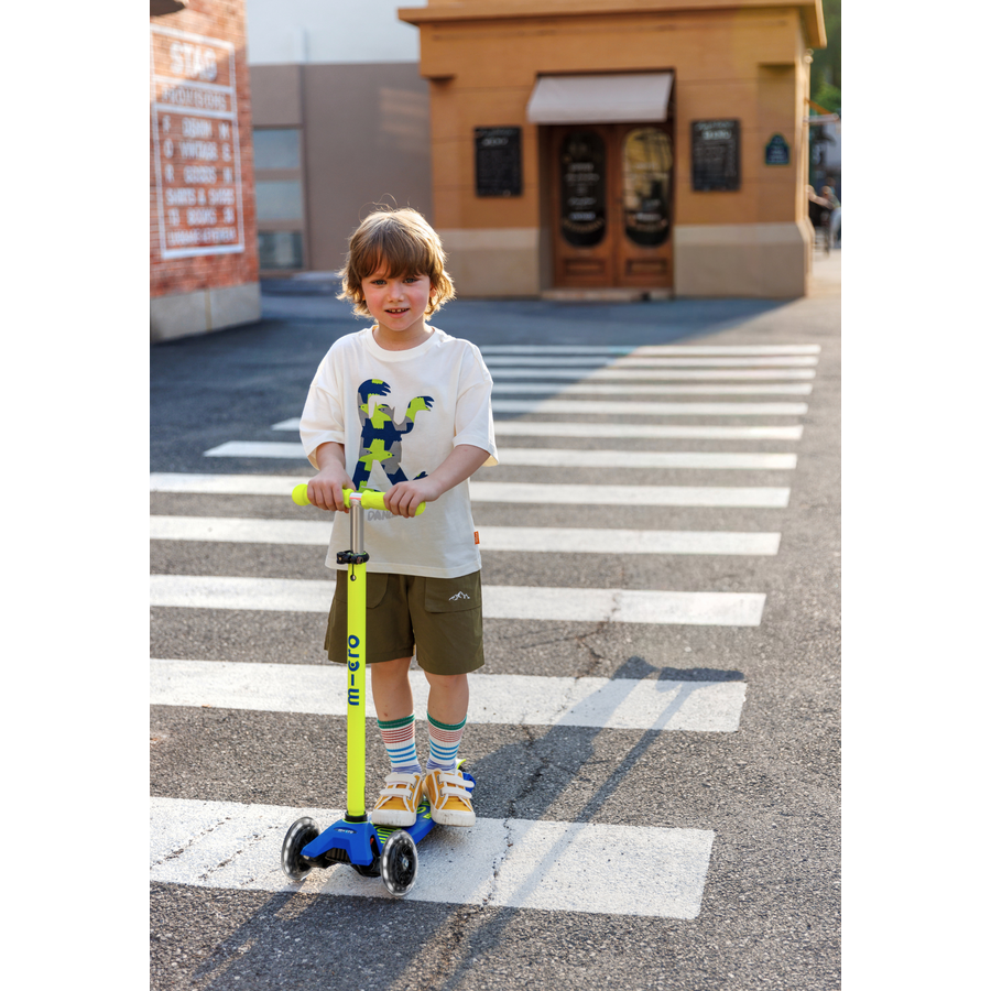Maxi Micro scooter Deluxe LED - 3-wheel children's scooter - Blue Yellow neon