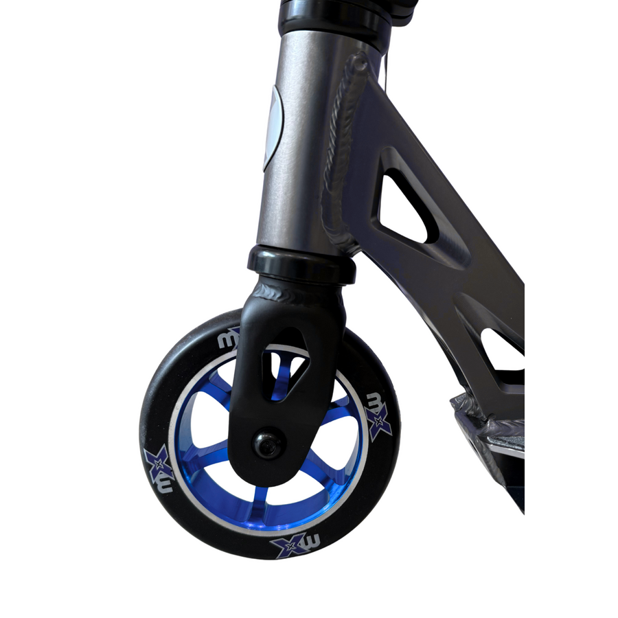 Micro Maverick - Trottinette freestyle pour enfants à 2 roues - Légère - Édition limitée - Gris/Bleu