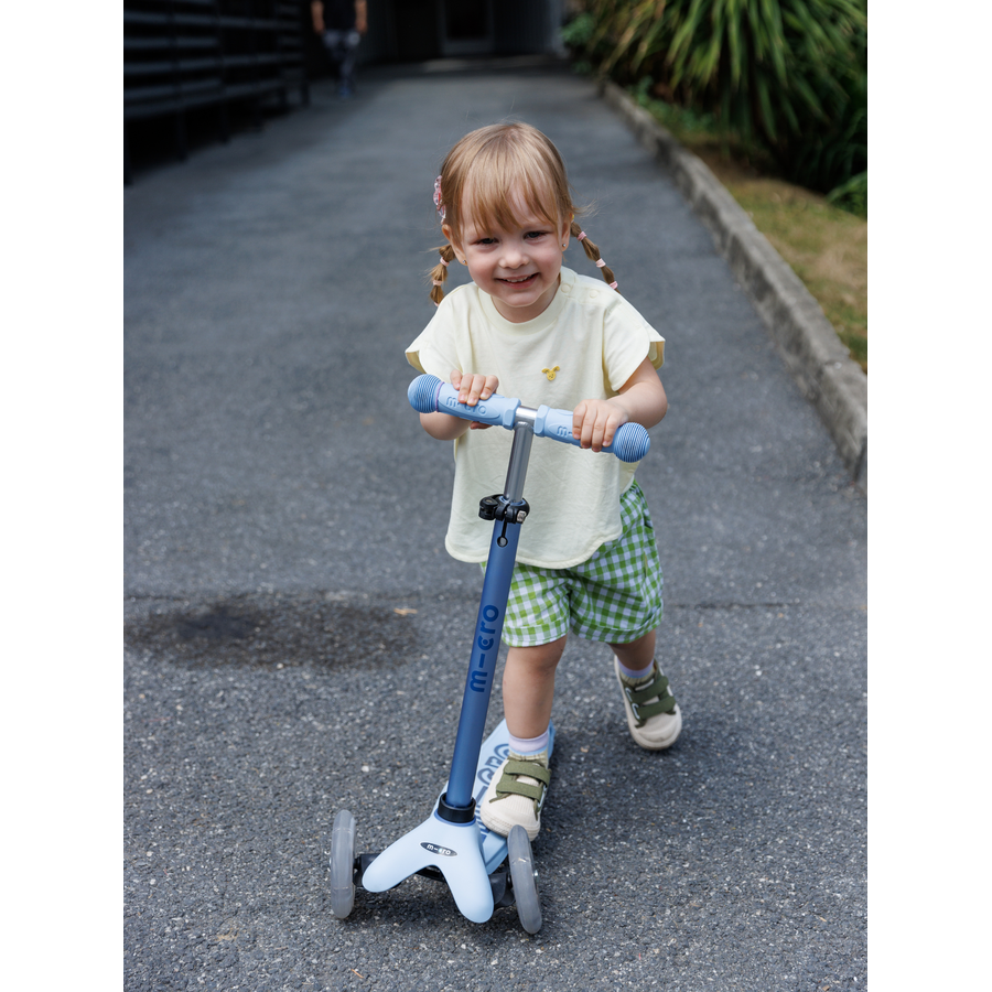 Trottinette Micro Mini2Grow Deluxe 2.0 LED - trottinette enfant 3 roues - 4en1 - Bleu