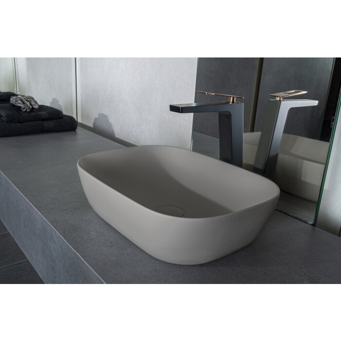 By Goof Solid surface waskom Maud greige