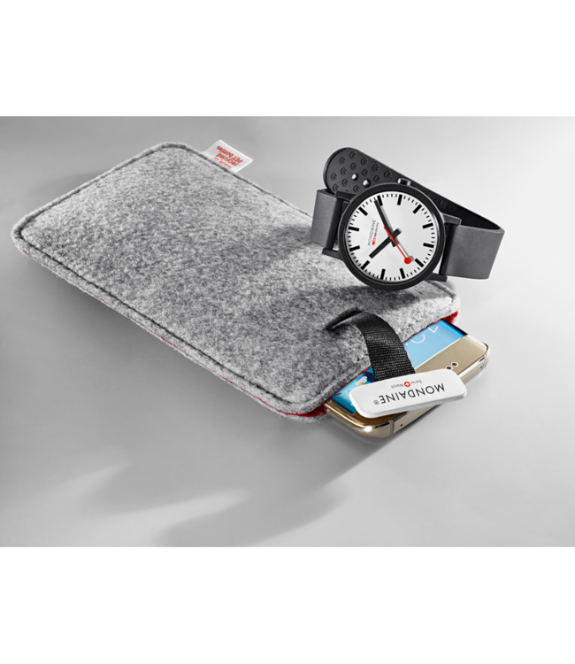 Mondaine Essence horloge - zwarte kast - zwart rubberen band - 41 mm