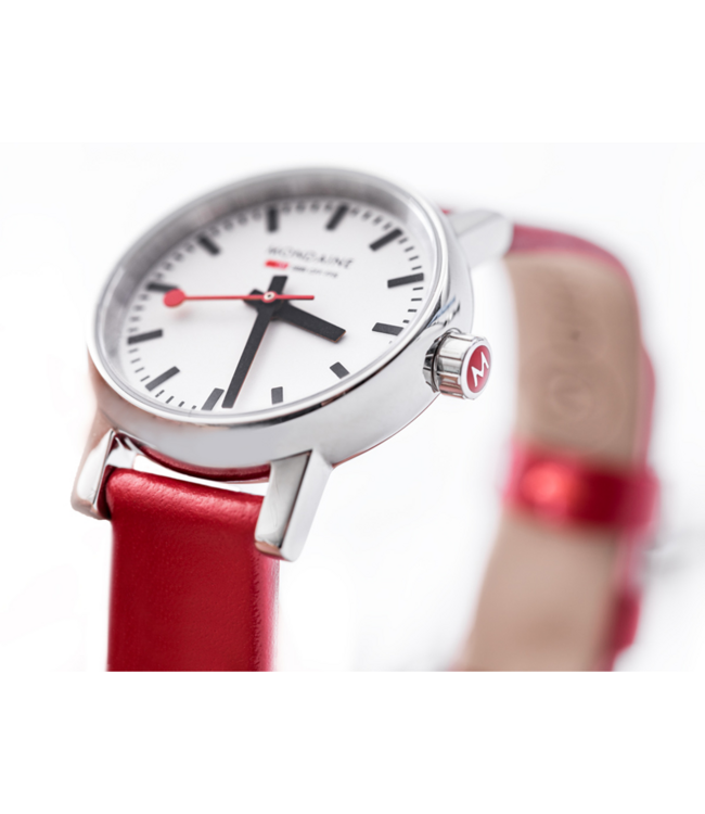 Mondaine Evo2 horloge - zilverkleurige kast - rood leren band - 26 mm