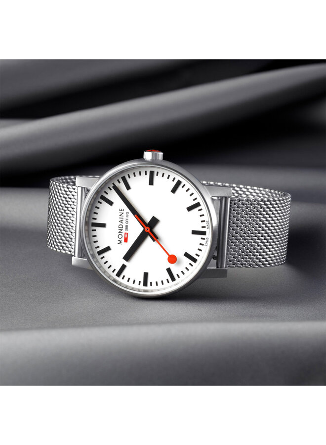 Mondaine Evo2 horloge - zilverkleurige kast - zilverkleurige mesh band - 43 mm