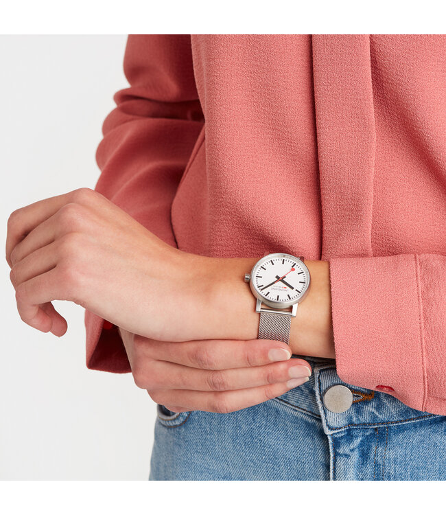 Mondaine Evo2 horloge - zilverkleurige kast - zilverkleurige mesh band - 35 mm