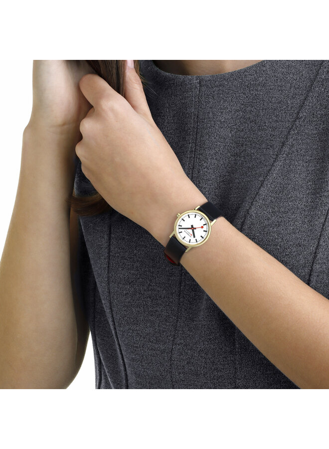 Mondaine Classic horloge - zilverkleurige kast - zwart leren band - 30 mm