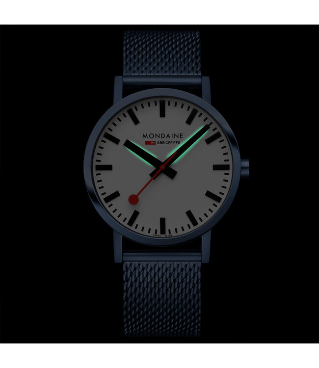 Mondaine Classic horloge - zilverkleurige kast - blauw leren band - 40 mm