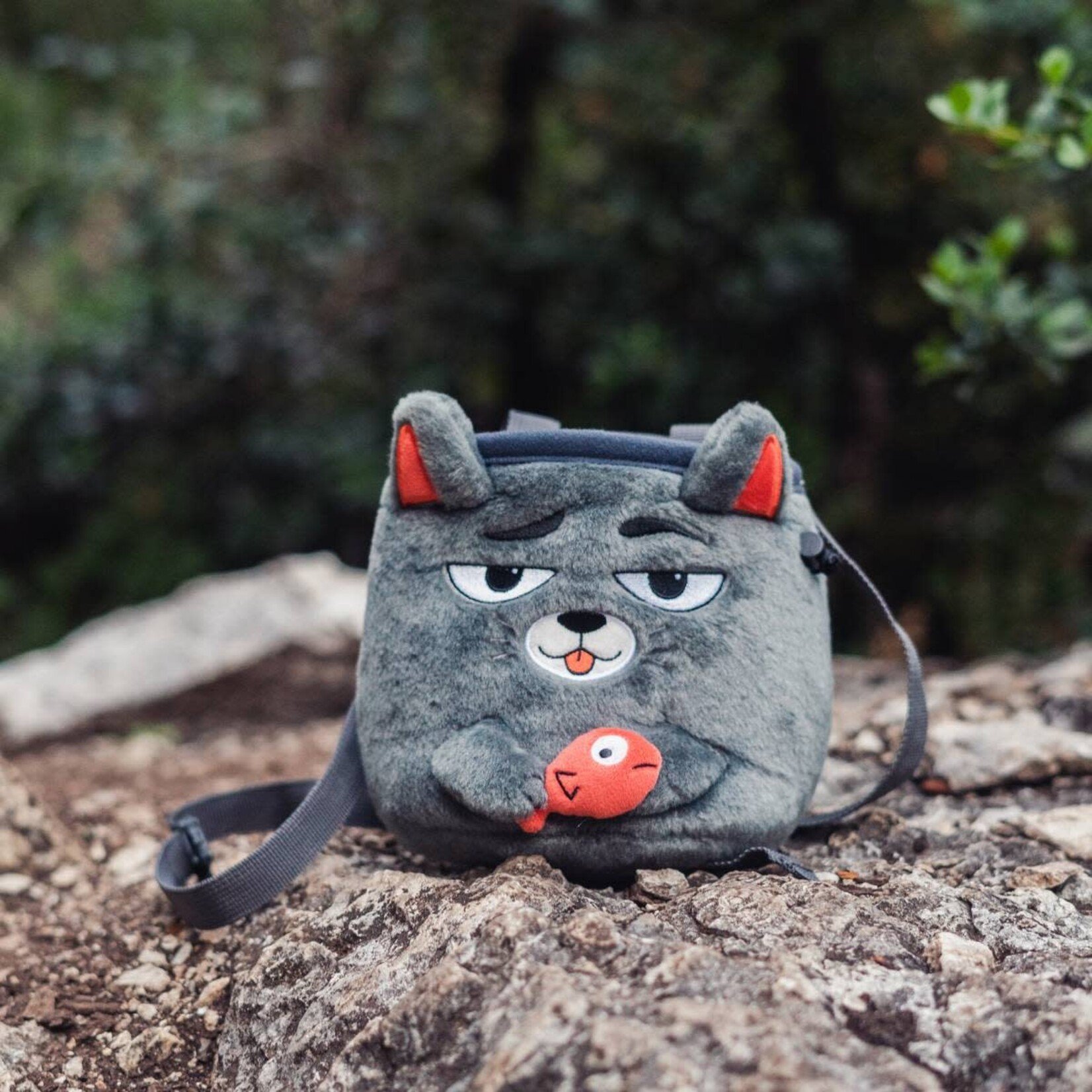 YY VERTICAL CHALK BAG Grey Cat