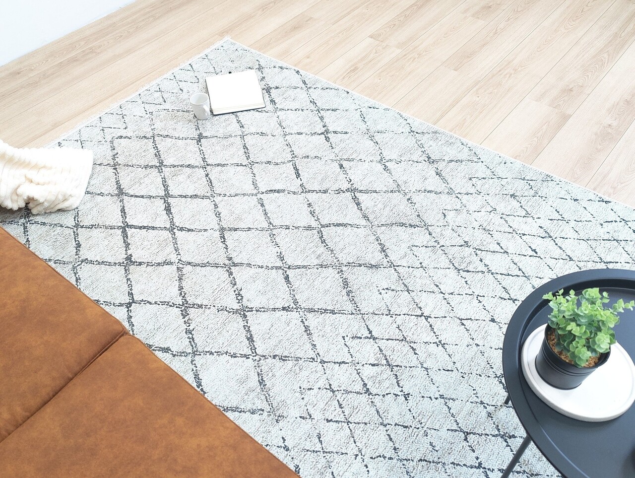 Adrasos Modern Teppich Beige-Braun – Skandinavisches Design & Waschbar Adrasos Modern Teppich Beige-Braun – Skandinavisches Design & Waschbar