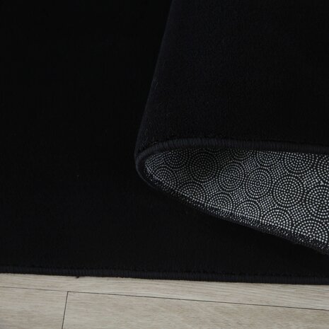 Alberta Kurzflor Flauschiger Schwarz Teppich - Alberta Kurzflor Flauschiger Schwarz Teppich -