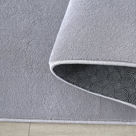 Alberta Kurzflor Flauschiger Silberner Teppich -