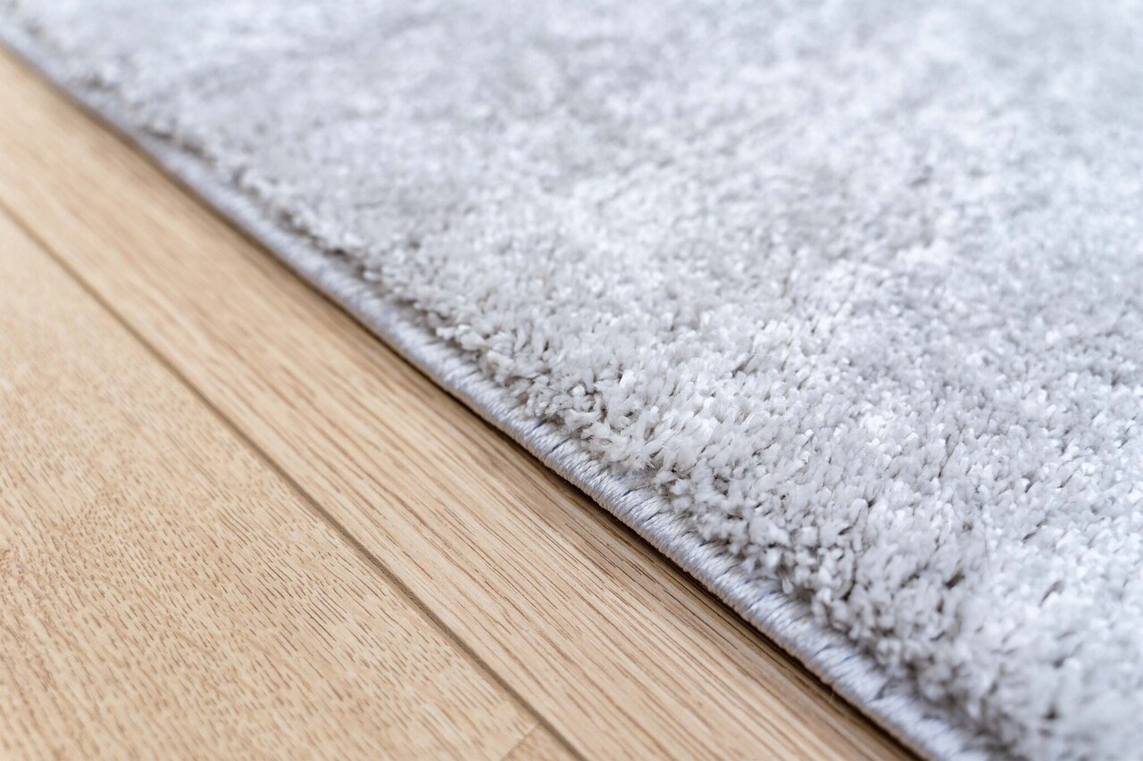 Bolana Teppich - Solid Modern - HellGrau / Silber Bolana Teppich - Solid Modern - HellGrau / Silber