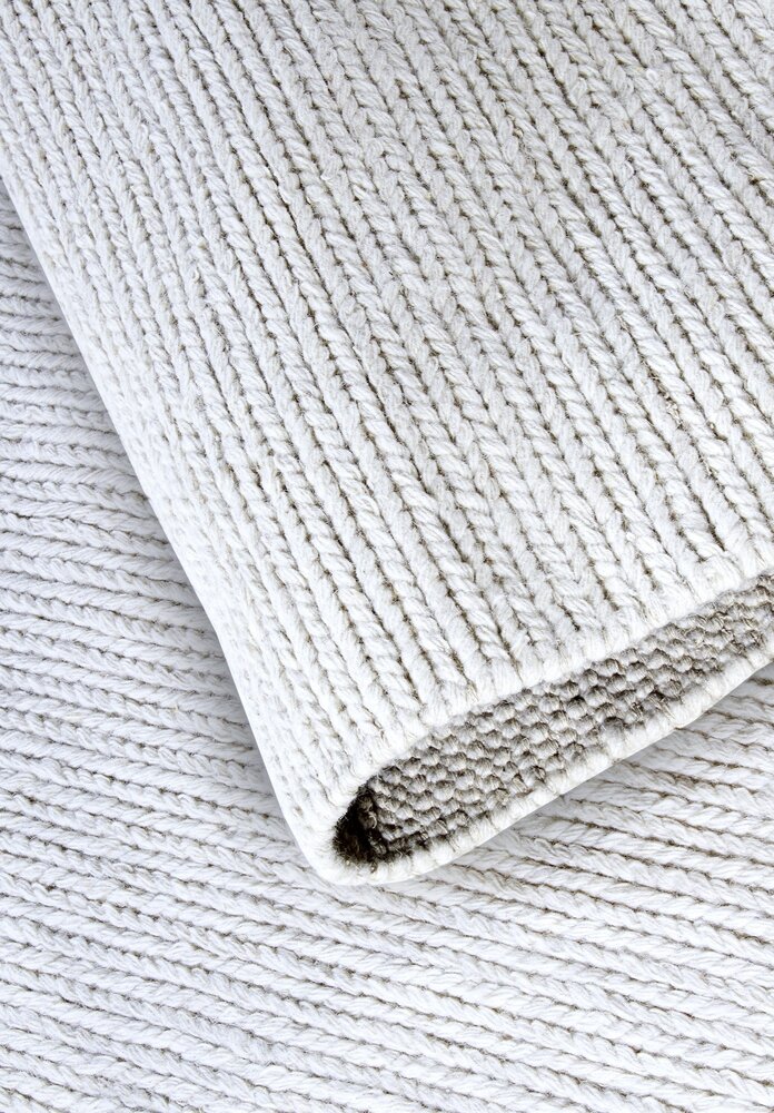 Wollteppich - Francois Weiß Wollteppich - Francois Weiß