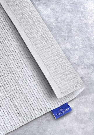 Wollteppich - Francois Weiß Wollteppich - Francois Weiß