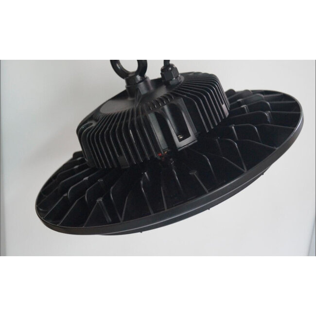 TSONG G3 LED UFO High Bay 240watt 3000K IP65 NON DIM Meanwell  130Lm/W