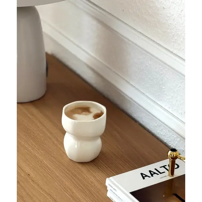 ZOHA 2 Organic Ceramic Mug in White 400ml