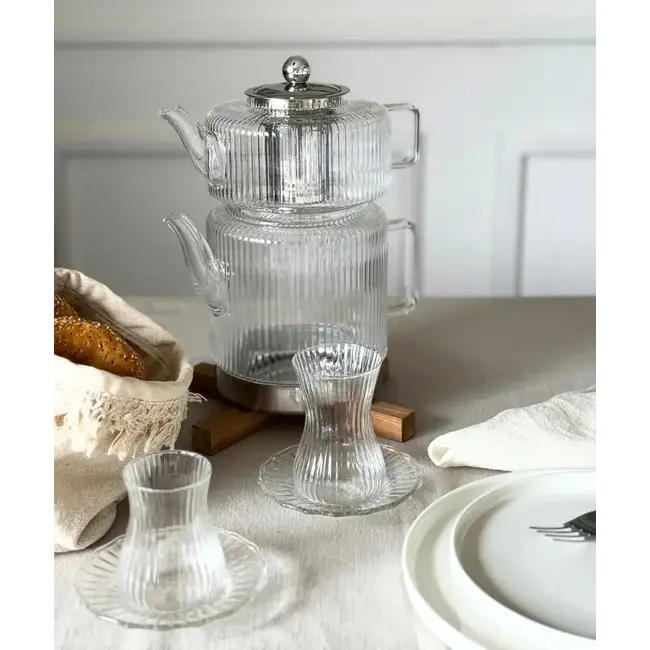 ZOHA 1 Stripe Glass Teapot XL | 3L