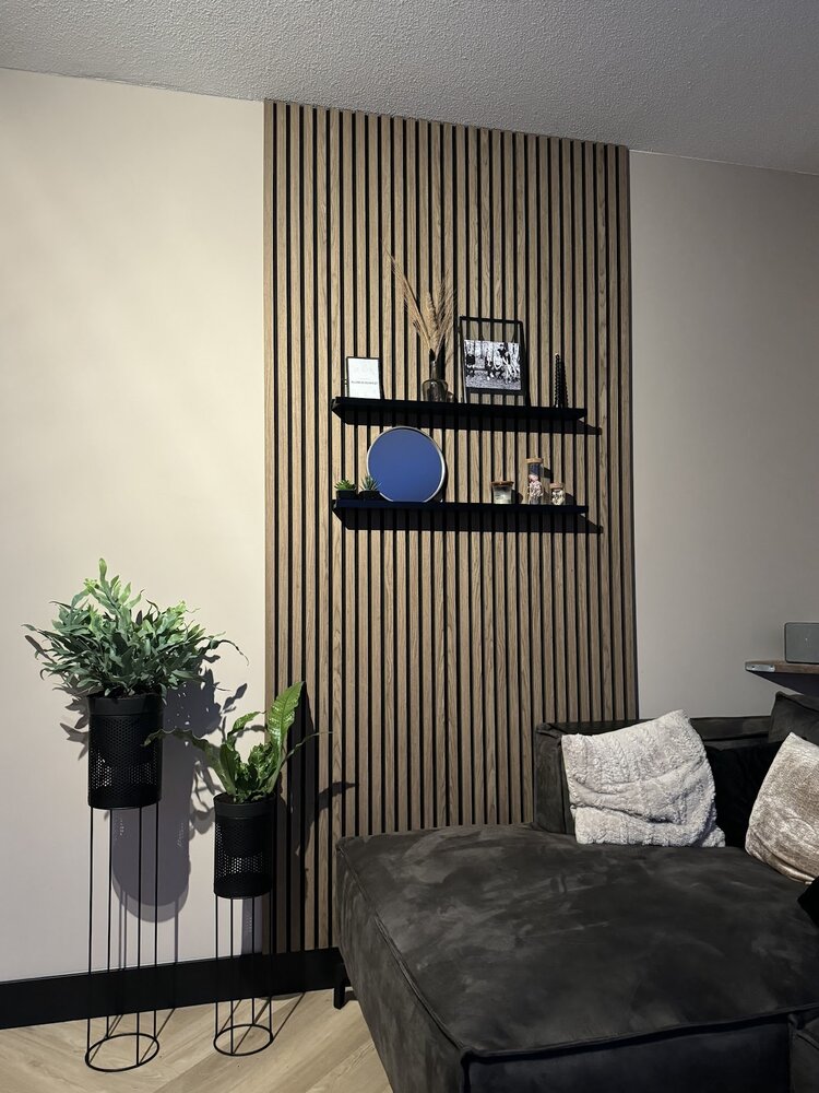 Oppio €45 PER PANEEL - 60x260 cm NEW WALNOOT Eiken akoestische wand panelen lattenwand met Vilt Oppio €45 PER PANEEL - 60x260 cm NEW WALNOOT Eiken akoestische wand panelen lattenwand met Vilt