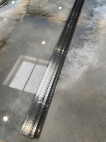 Oppio Tussenprofiel tbv. PVC Wandpanelen - Zilver Oppio Tussenprofiel tbv. PVC Wandpanelen - Zilver