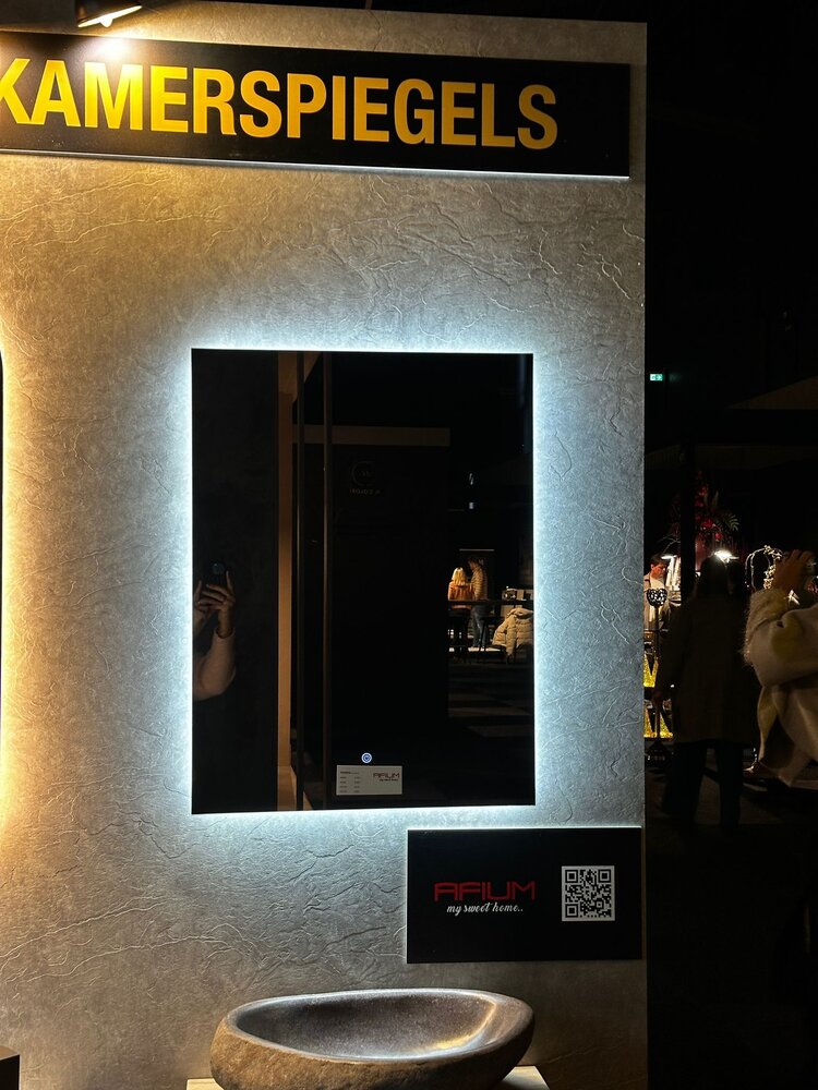 Oppio PRISMA Vierkant 60x80 ( RANDLOOS ) Badkamerspiegel met verlichting Oppio PRISMA Vierkant 60x80 ( RANDLOOS ) Badkamerspiegel met verlichting