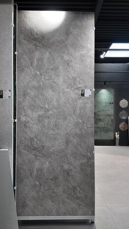 Oppio €72 PER PANEEL - 120x280x0,3 cm - PVC Wandpaneel MAT Marmerlook Taupe
