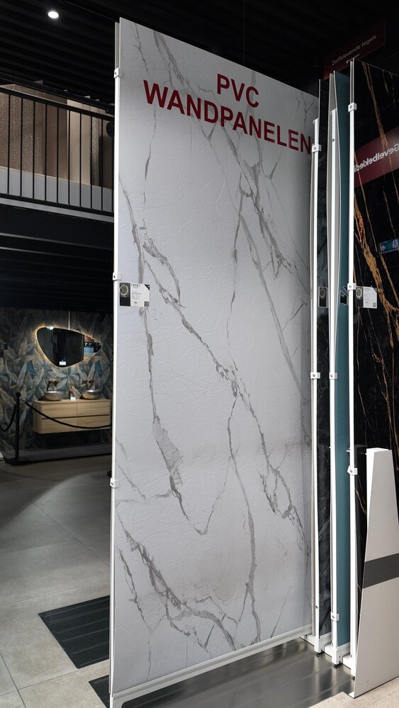 Oppio €84 PER PANEEL - 120x280x0,3 cm - PVC Wandpaneel MAT Calacatta Marmer Wit / Grijs