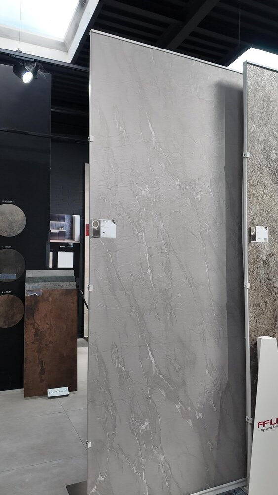 Oppio €72 PER PANEEL - 120x280x0,3 cm - PVC Wandpaneel SLATE GREY - MAT Oppio €72 PER PANEEL - 120x280x0,3 cm - PVC Wandpaneel SLATE GREY - MAT