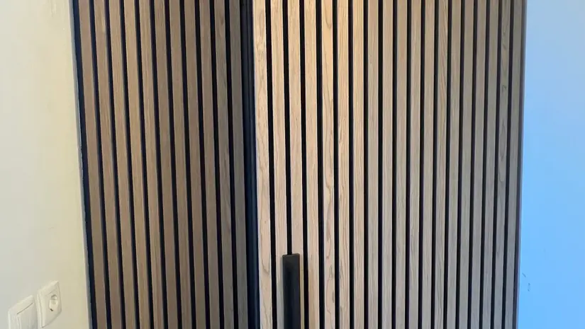 Deur wegwerken met panelen
