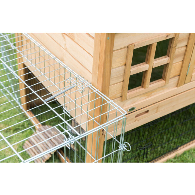 Metal enclosure with roof 144 × 58 × 116 cm