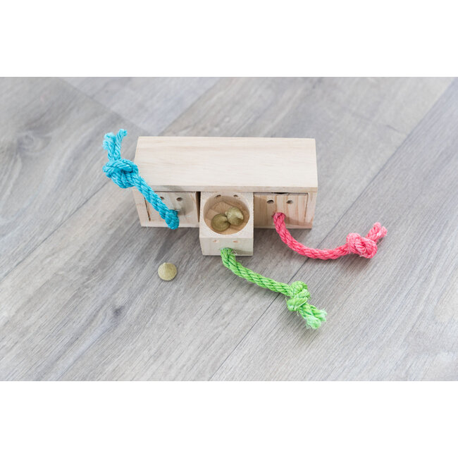 Snack kubus - Verrijkingspeelgoed voor konijnen en knaagdieren - 15 × 5,5 × 6 cm - Hout