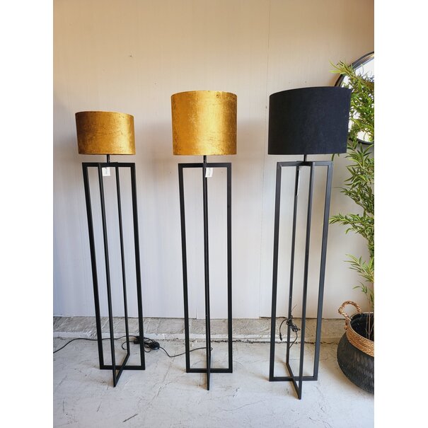 Light en Living Vloerlamp MACE Mat Zwart 30x30x140 cm van Light & Living