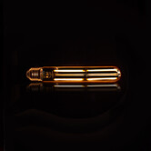 Lichtbron LED filament buis 18 5 cm - E27 4W 2100K 280lm dimbaar / Amberkleurig glas
