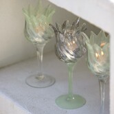 Theelicht op voet Ø9,5x24 cm FLORA glas helder+mt mint groen