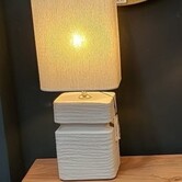 Lampvoet 16x16x32 cm AMTA keramiek crème