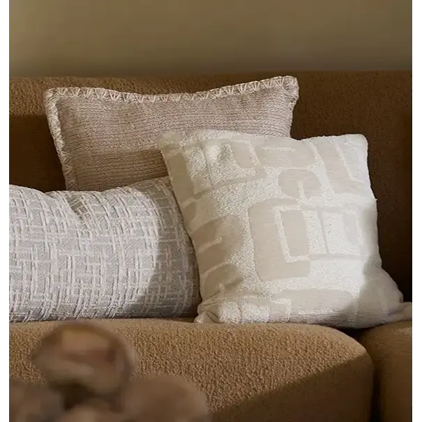 Light en Living Kussen 45x45 cm LYSS crème veren gevuld