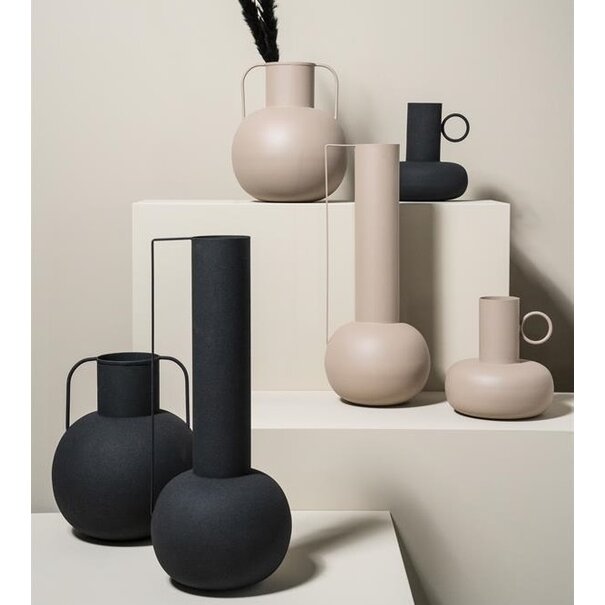 By Boo Vaas Bell medium - licht bruin