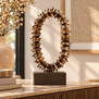 Ornament op voet 10x22x40 cm RING creme bruin + bruin
