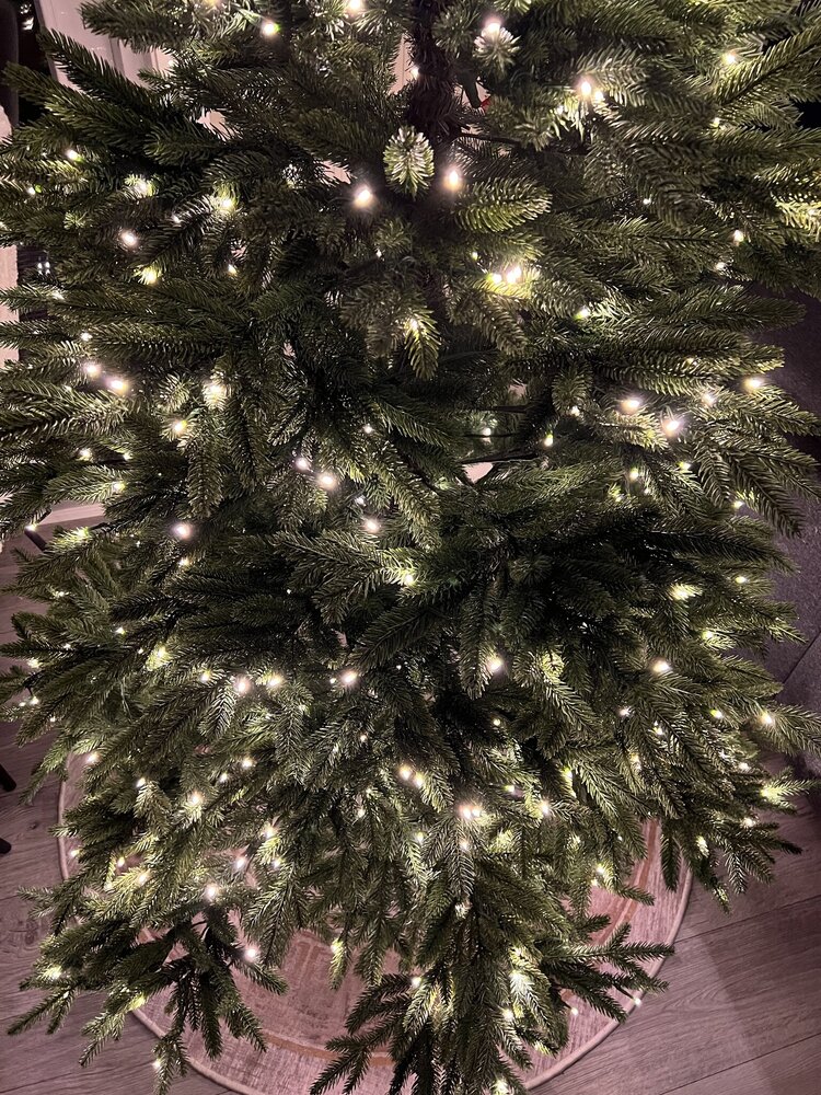 Kunstig Juletre Vigeland 210cm 700-LED-Lys Kunstig Juletre Vigeland 210cm 700-LED-Lys