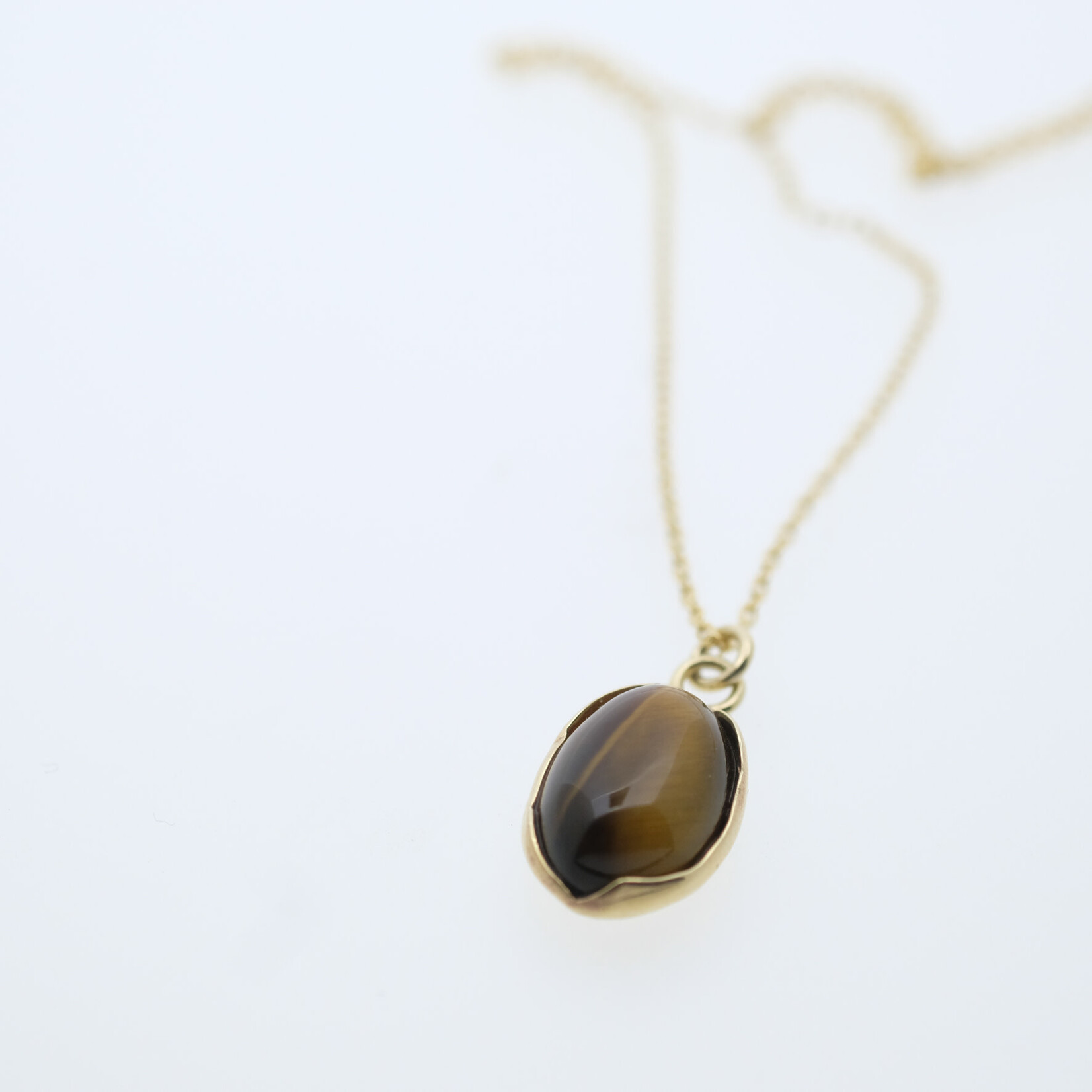9kt ketting met tijgeroog