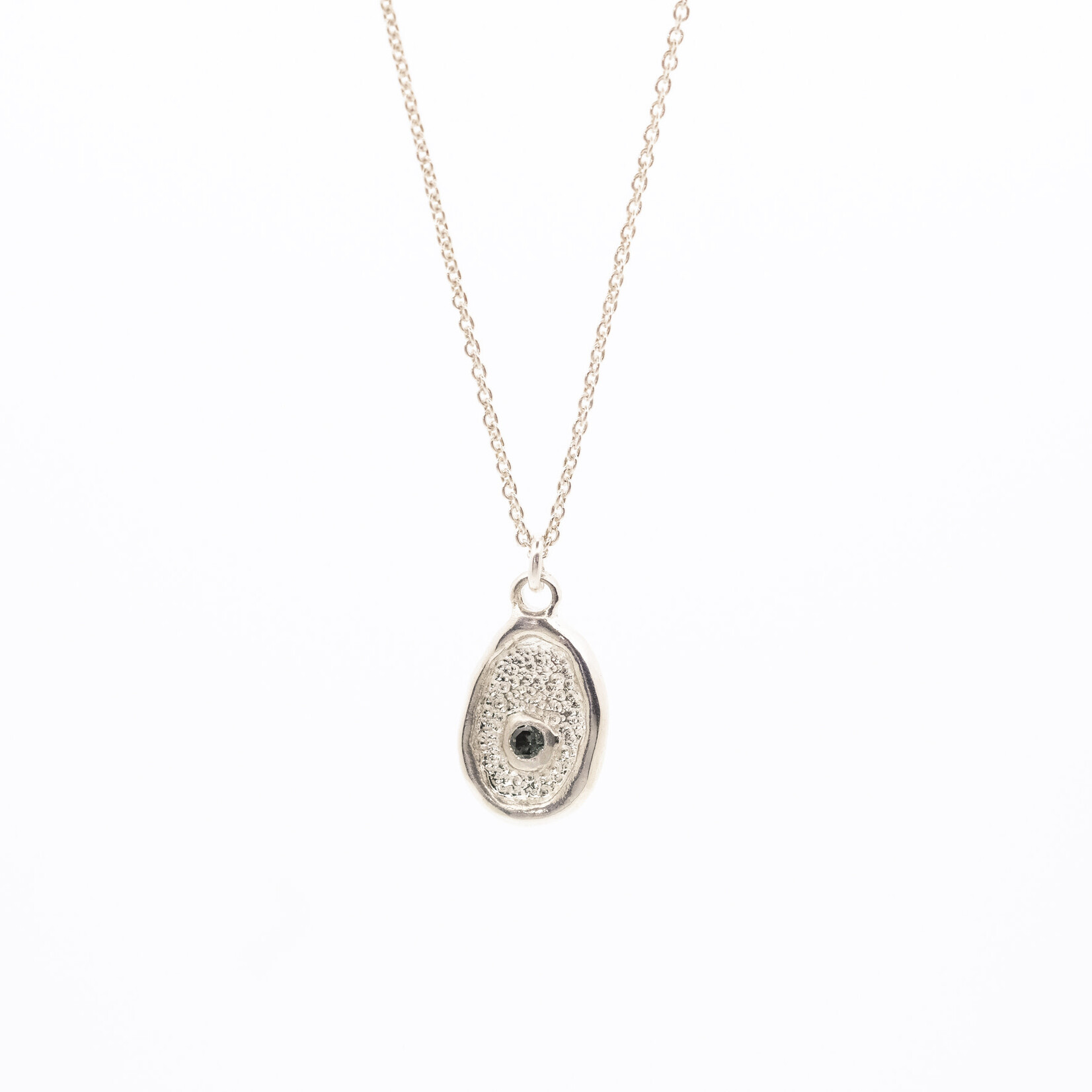 Ketting Jamie met groene saffier