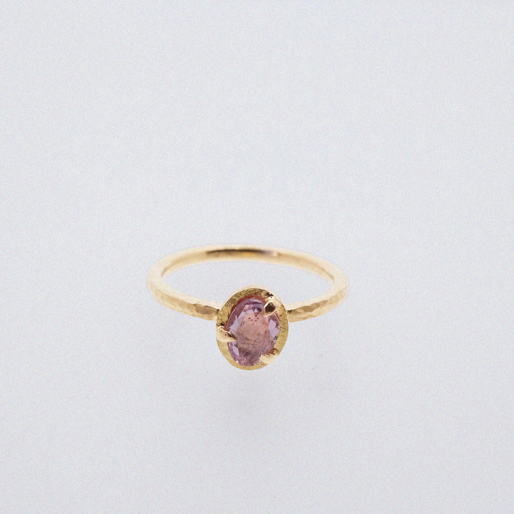 ring Helsinki roze saffier