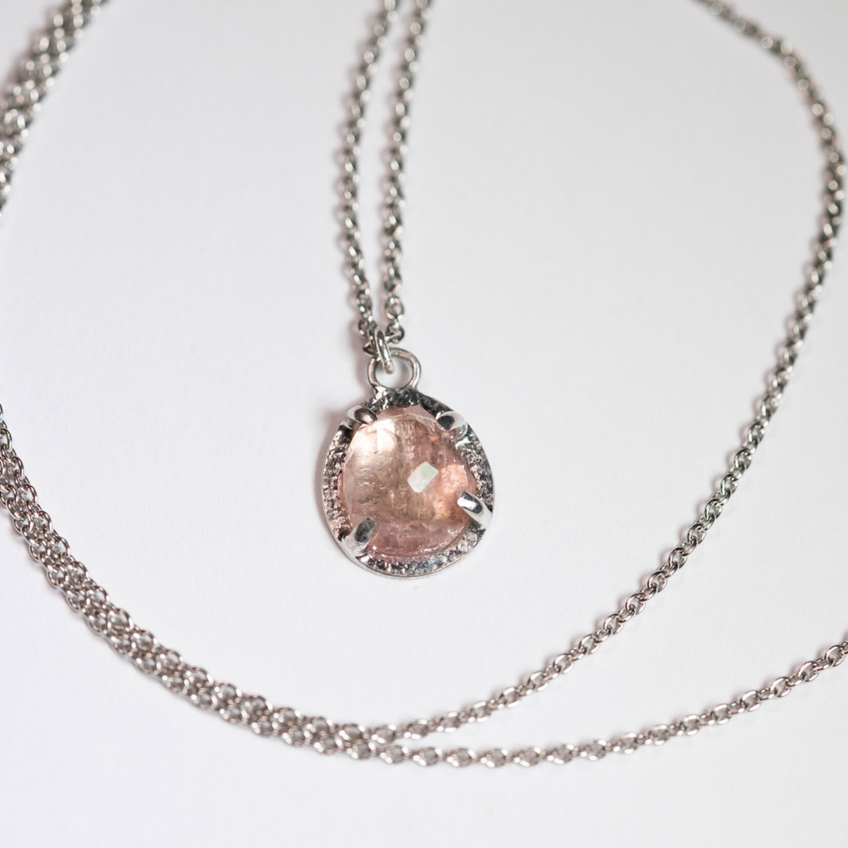 WG Ketting Helsinki roze toermalijn