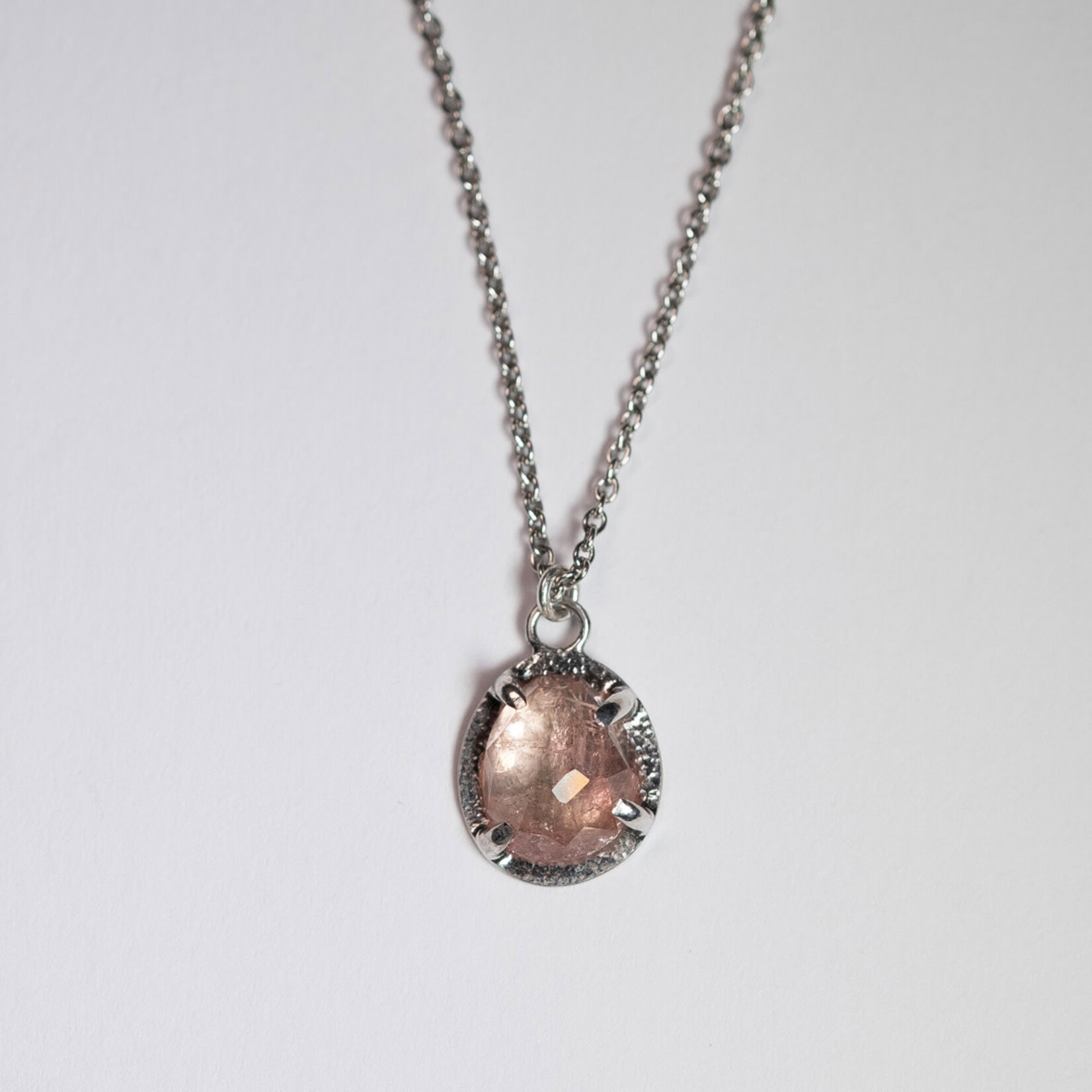 WG Ketting Helsinki roze toermalijn