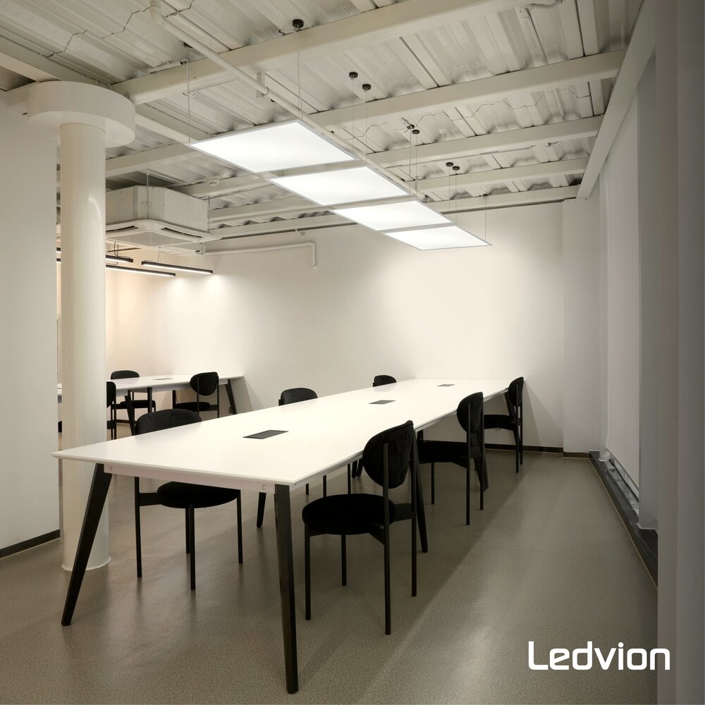 Ledvion Panel LED Lumileds 60x60 - 36W - 3000K - UGR <22 - 5 años de garantía